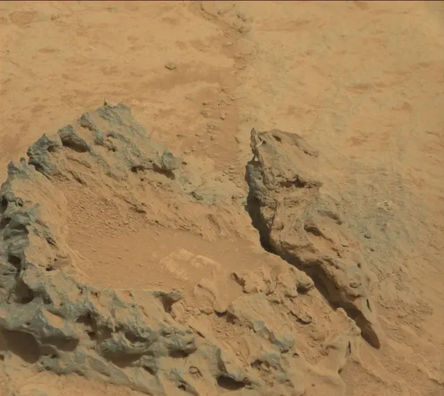 Sol 124: Mast Camera (Mastcam)