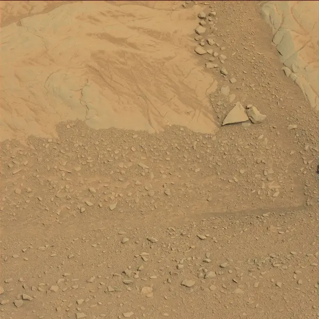 Sol 127: Mast Camera (Mastcam)