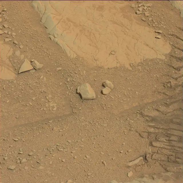 Sol 127: Mast Camera (Mastcam)