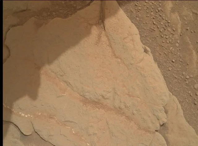 Sol 129: Mars Hand Lens Imager (MAHLI)