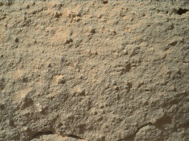 Sol 132: Mars Hand Lens Imager (MAHLI)