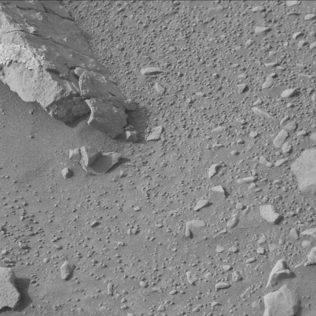 Sol 133: Mast Camera (Mastcam)