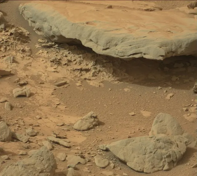 Sol 138: Mast Camera (Mastcam)
