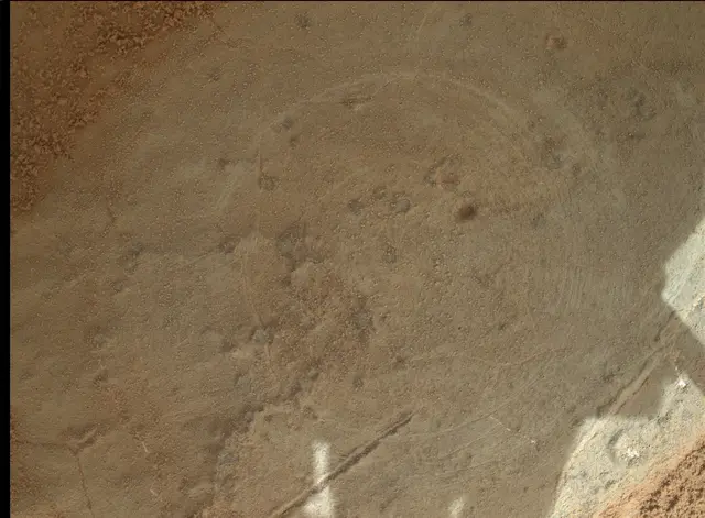 Sol 150: Mars Hand Lens Imager (MAHLI)