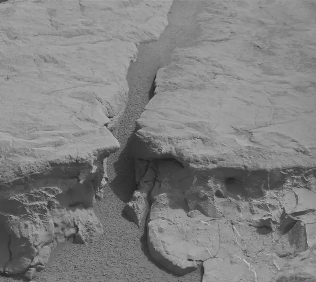 Sol 153: Mast Camera (Mastcam)