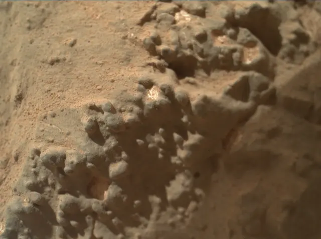 Sol 154: Mars Hand Lens Imager (MAHLI)
