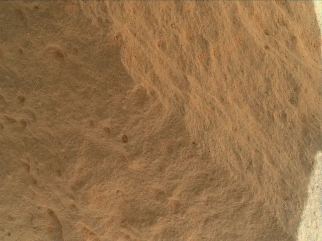 Sol 156: Mars Hand Lens Imager (MAHLI)