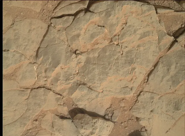 Sol 158: Mars Hand Lens Imager (MAHLI)