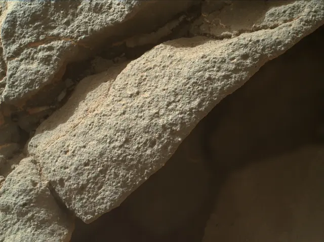 Sol 158: Mars Hand Lens Imager (MAHLI)