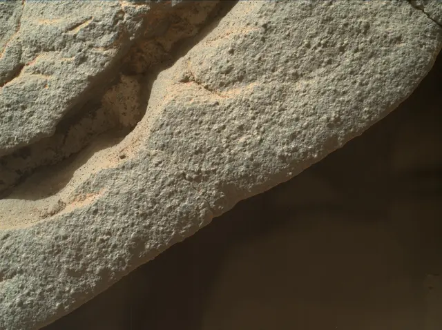 Sol 158: Mars Hand Lens Imager (MAHLI)