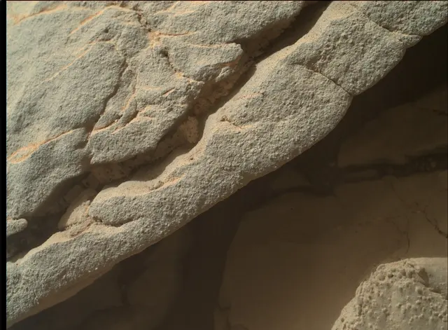 Sol 158: Mars Hand Lens Imager (MAHLI)