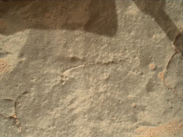 Sol 158: Mars Hand Lens Imager (MAHLI)