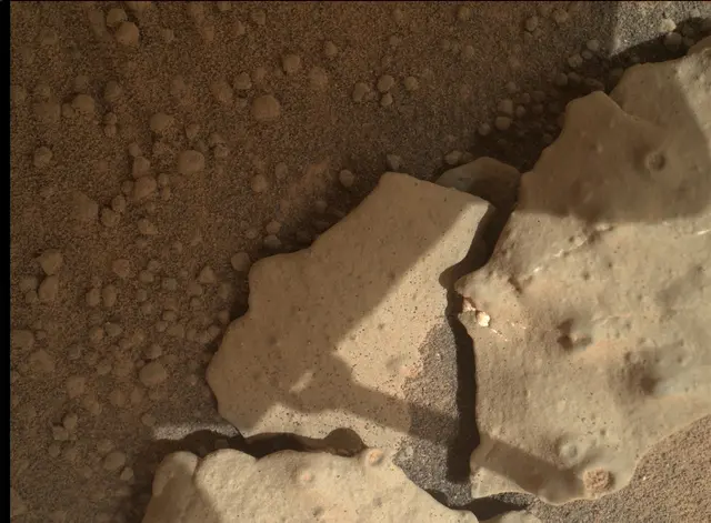 Sol 159: Mars Hand Lens Imager (MAHLI)