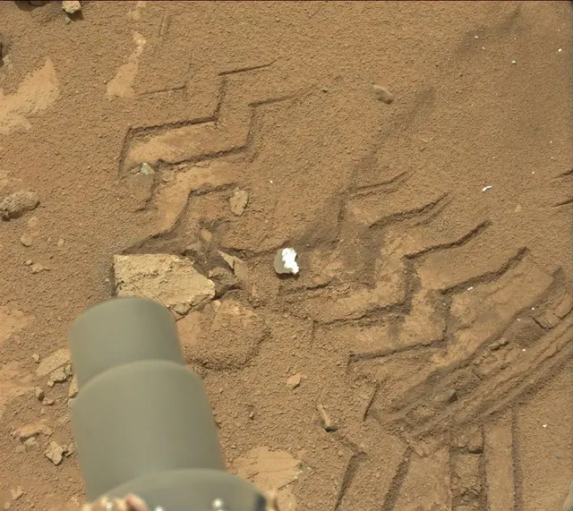 Sol 160: Mast Camera (Mastcam)