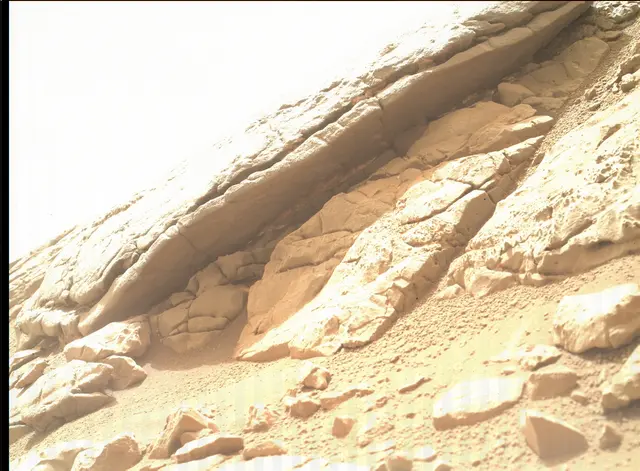 Sol 160: Mars Hand Lens Imager (MAHLI)