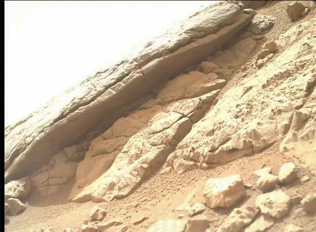 Sol 160: Mars Hand Lens Imager (MAHLI)