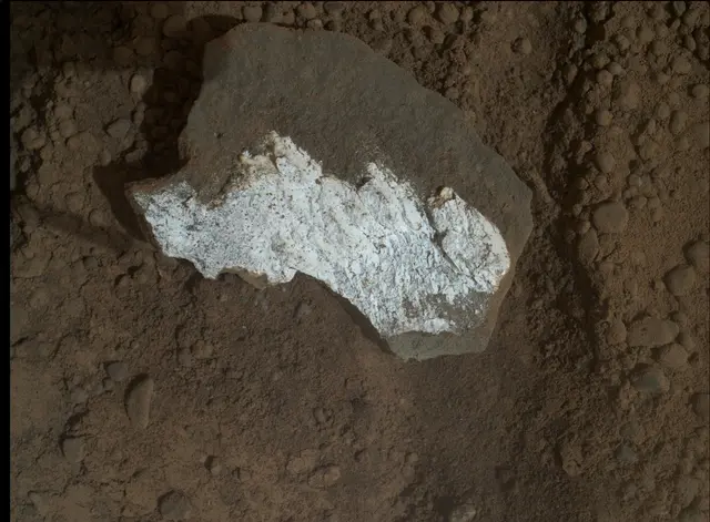Sol 160: Mars Hand Lens Imager (MAHLI)