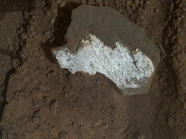Sol 160: Mars Hand Lens Imager (MAHLI)