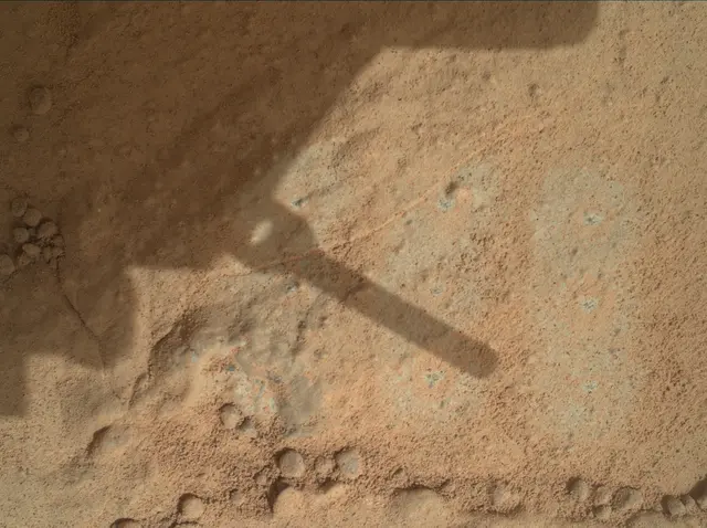 Sol 161: Mars Hand Lens Imager (MAHLI)
