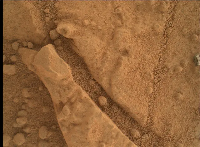 Sol 162: Mars Hand Lens Imager (MAHLI)