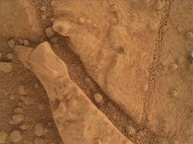 Sol 162: Mars Hand Lens Imager (MAHLI)