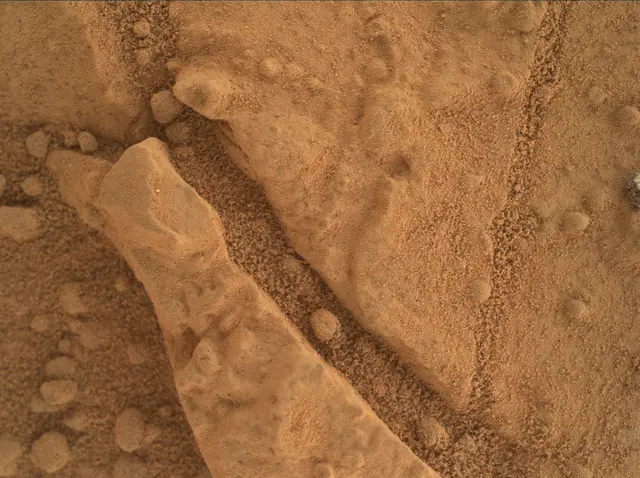 Sol 162: Mars Hand Lens Imager (MAHLI)
