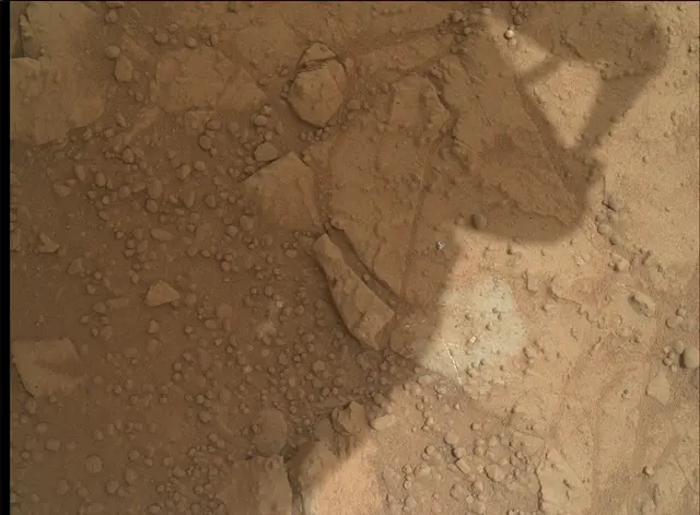 Sol 162: Mars Hand Lens Imager (MAHLI)