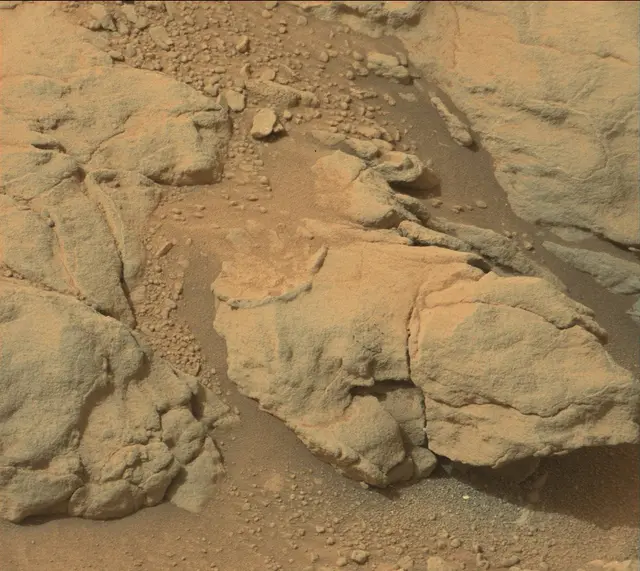 Sol 165: Mast Camera (Mastcam)