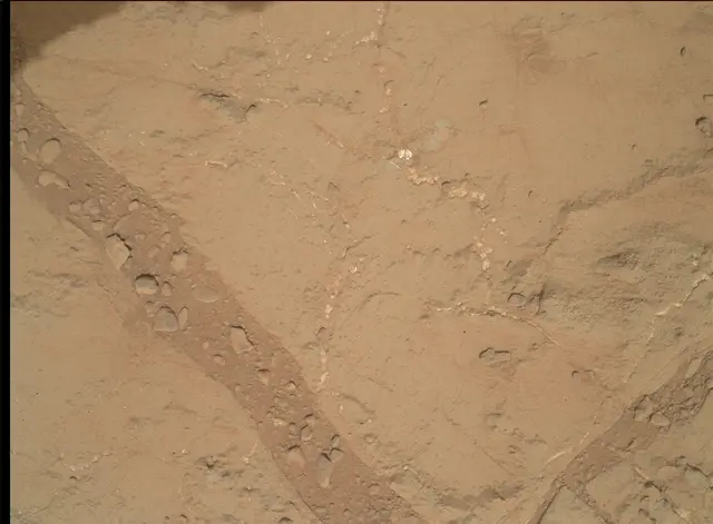 Sol 168: Mars Hand Lens Imager (MAHLI)