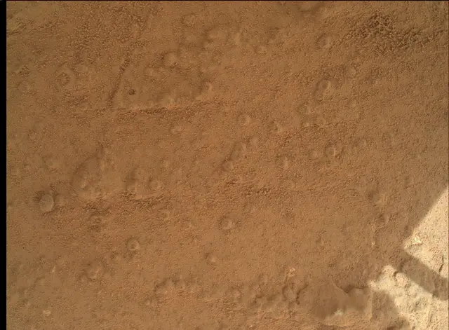 Sol 169: Mars Hand Lens Imager (MAHLI)