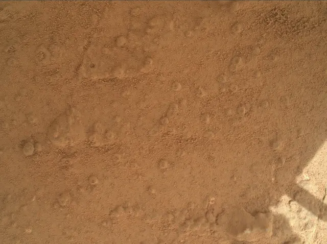 Sol 169: Mars Hand Lens Imager (MAHLI)