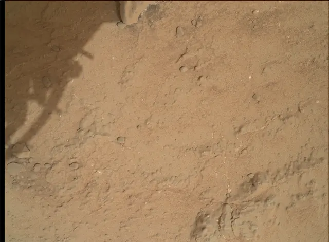 Sol 169: Mars Hand Lens Imager (MAHLI)