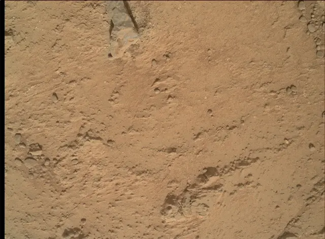 Sol 171: Mars Hand Lens Imager (MAHLI)