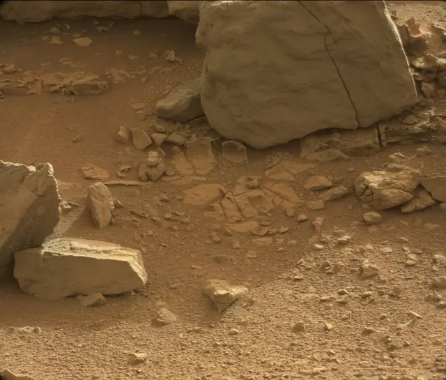 Sol 173: Mast Camera (Mastcam)