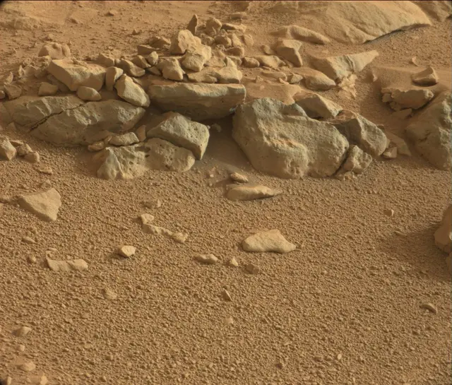 Sol 173: Mast Camera (Mastcam)