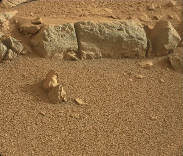 Sol 173: Mast Camera (Mastcam)