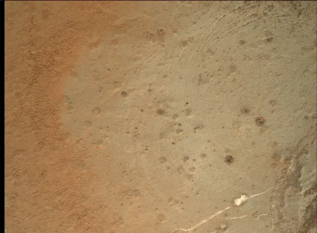 Sol 173: Mars Hand Lens Imager (MAHLI)