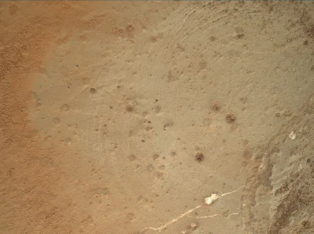Sol 173: Mars Hand Lens Imager (MAHLI)
