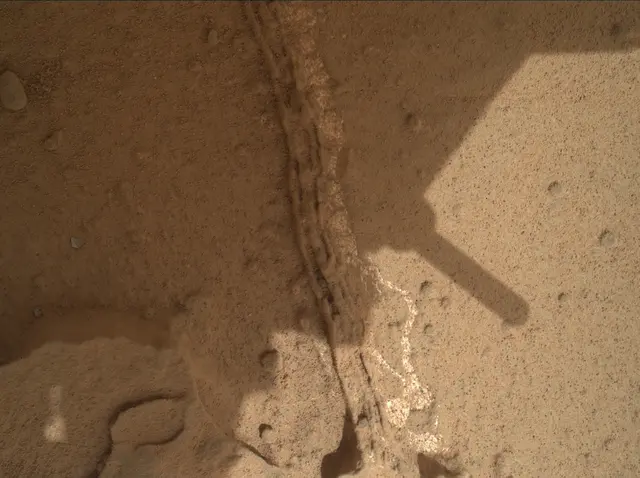 Sol 173: Mars Hand Lens Imager (MAHLI)