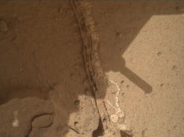 Sol 173: Mars Hand Lens Imager (MAHLI)