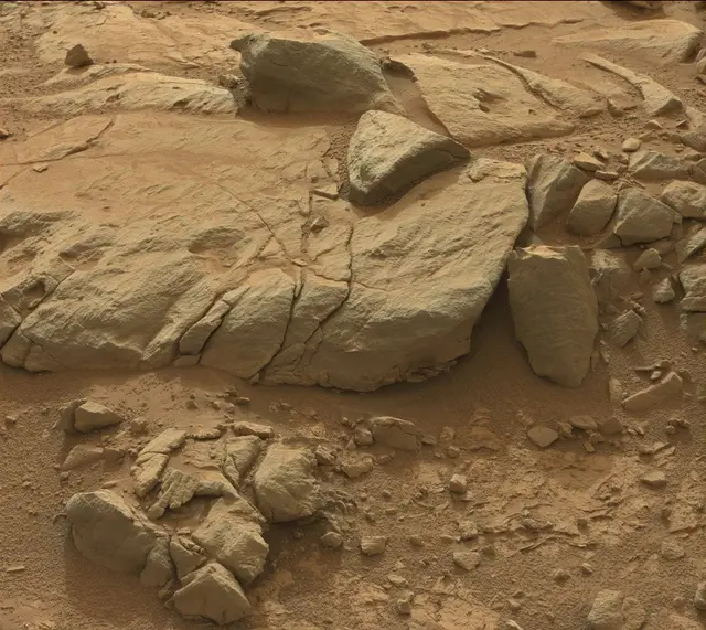 Sol 176: Mast Camera (Mastcam)