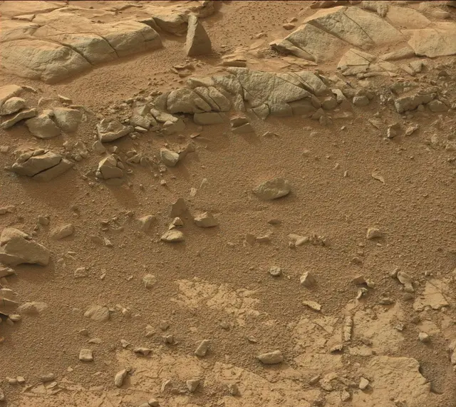 Sol 176: Mast Camera (Mastcam)