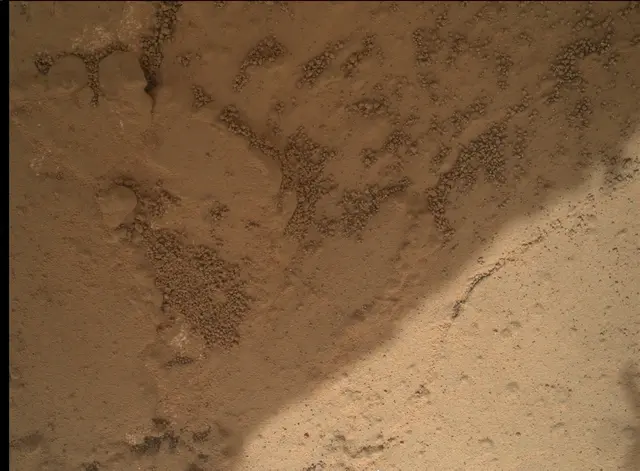 Sol 176: Mars Hand Lens Imager (MAHLI)