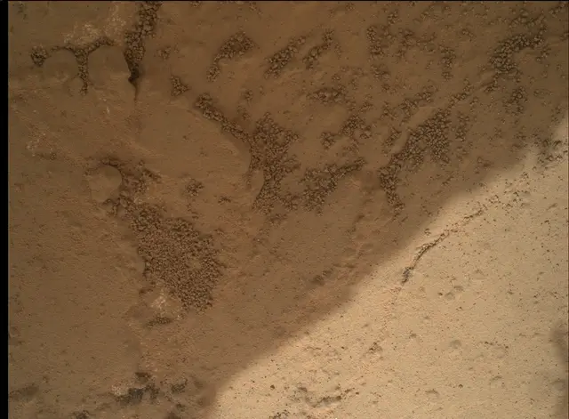 Sol 176: Mars Hand Lens Imager (MAHLI)
