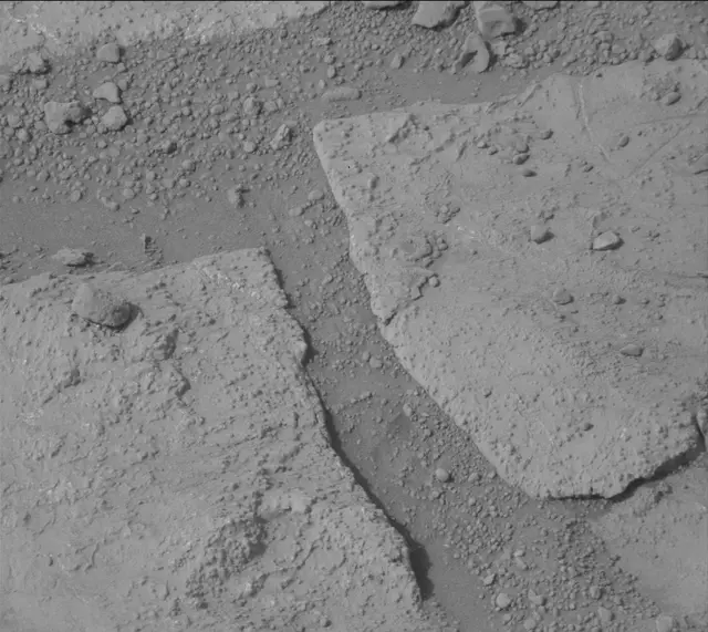 Sol 177: Mast Camera (Mastcam)
