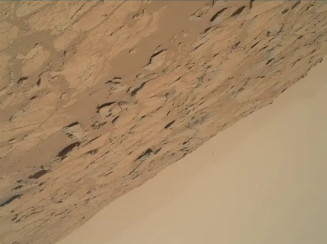 Sol 177: Mars Hand Lens Imager (MAHLI)