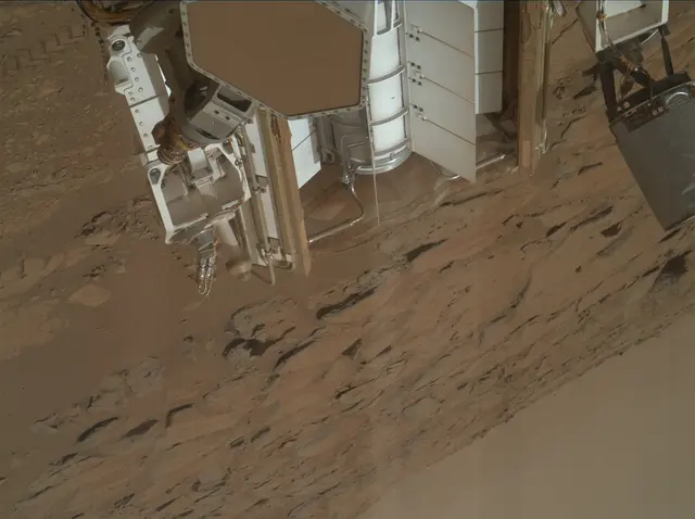 Sol 177: Mars Hand Lens Imager (MAHLI)
