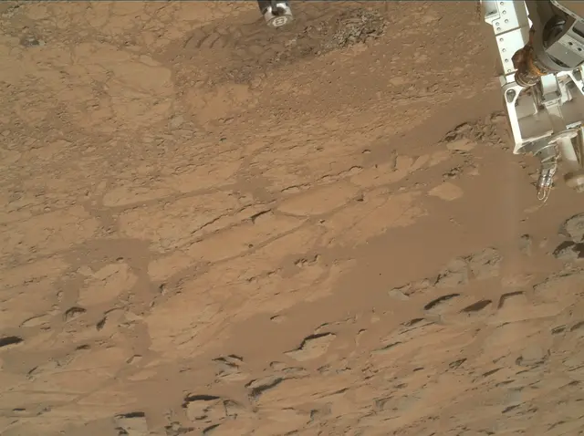 Sol 177: Mars Hand Lens Imager (MAHLI)