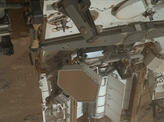 Sol 177: Mars Hand Lens Imager (MAHLI)