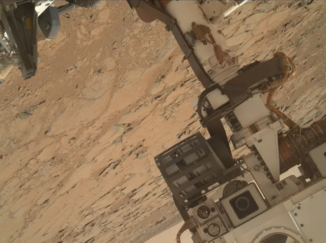 Sol 177: Mars Hand Lens Imager (MAHLI)